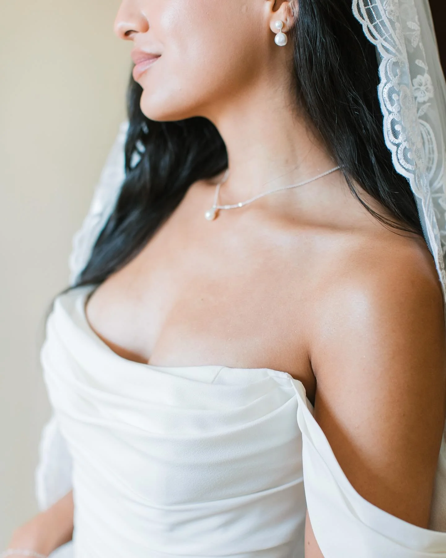 A veil to remember ✨

Second shot for @megankingphotography_