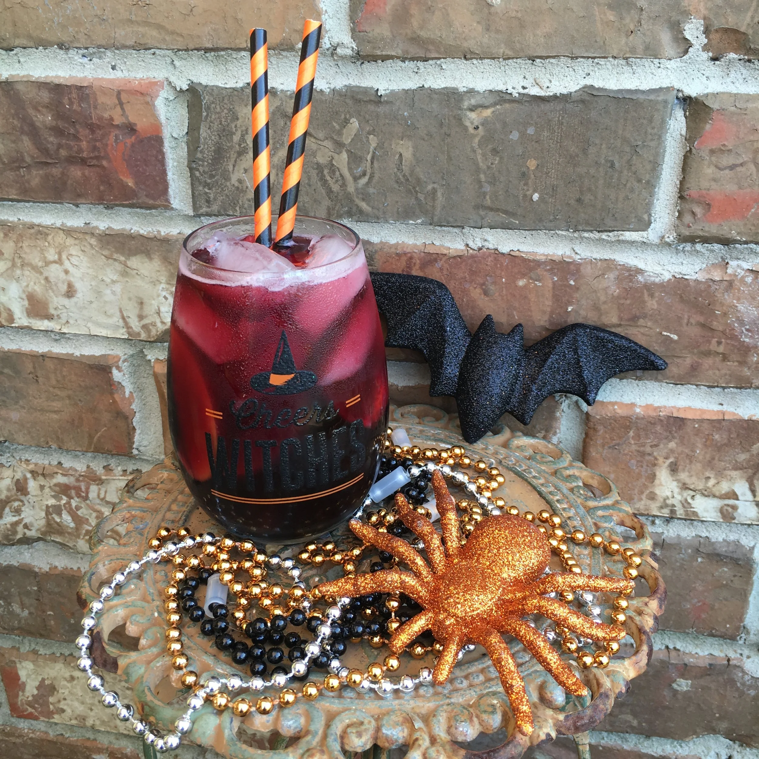 It's Friday Cocktail Time! Red Wine Sangria Edition!