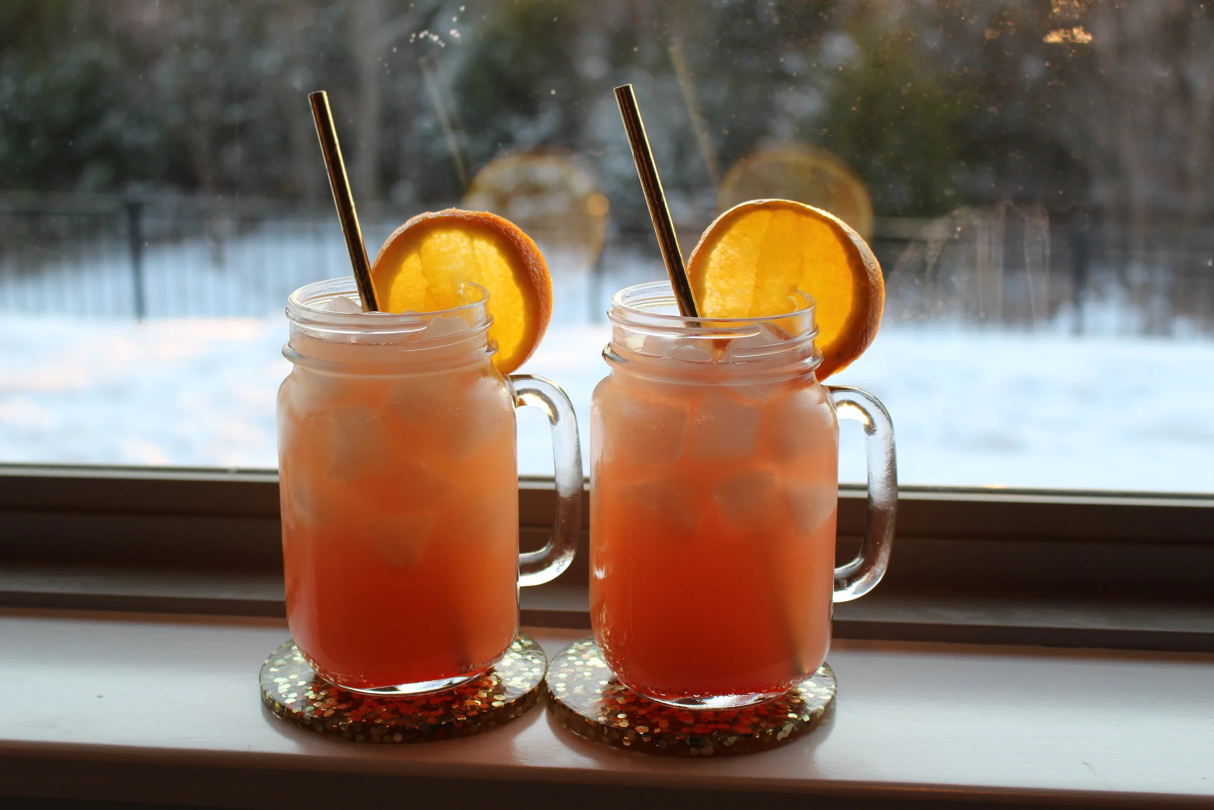 It's Friday Cocktail Time!! Orange-Cranberry Delight Edition!