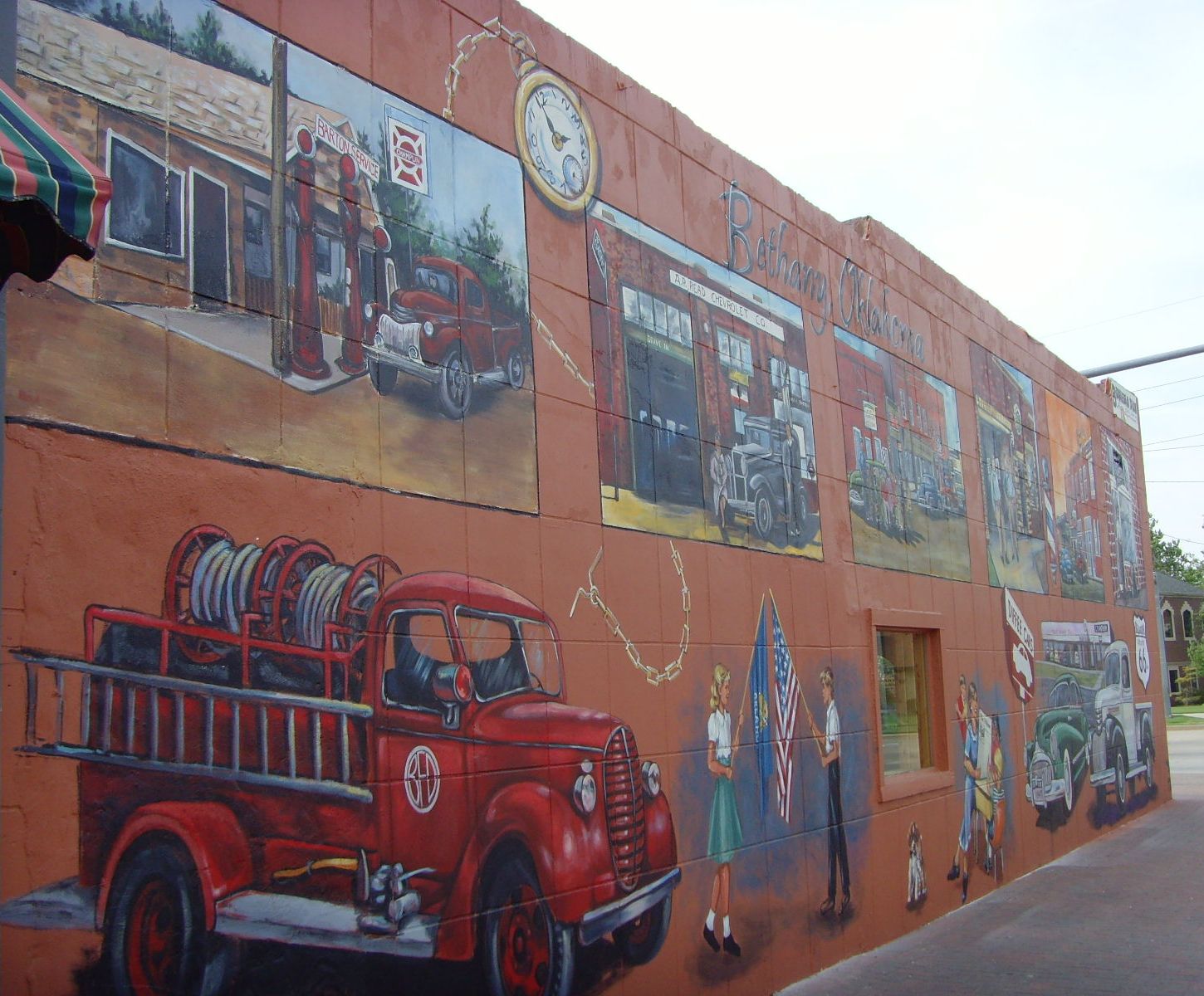 Murals at College and NW 39th 036.jpg