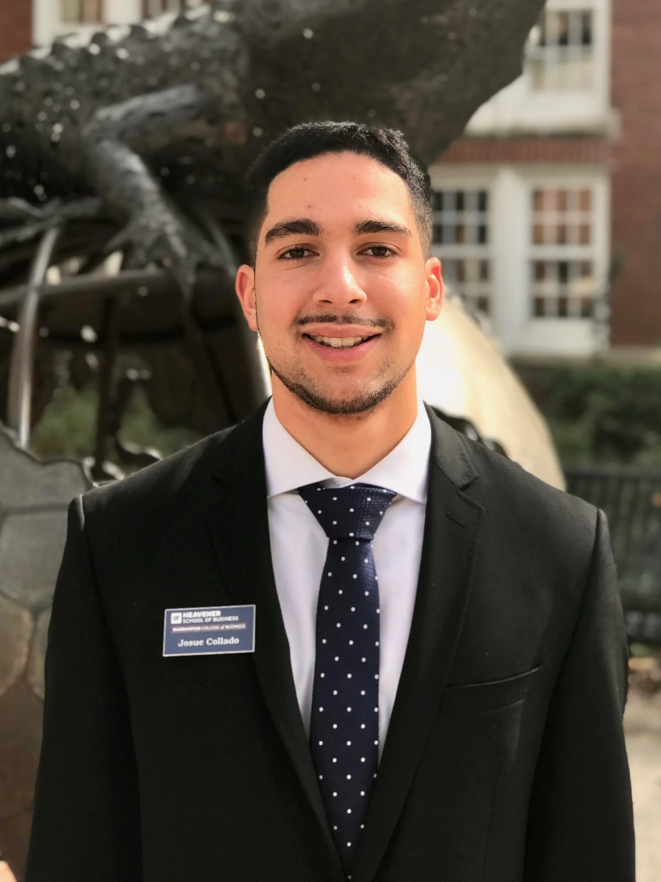 Major(s) : General Studies; Specialization in Urban & Business Geography Minor(s) : Real Estate Involvement : Management Leadership for Tomorrow (MLT), FLA Recruitment, Warrington Diplomats, Cru, Hispanic Student Association, Lambda Theta Phi Latin Fraternity, Inc. Interests/ Hobbies : : Playing basketball, Outdoor activities, Gator Football & Basketball, Swimming, Music, Trying new places to eat, Bowling, Ping-pong, Exploring cities Internships/ Study Abroad : J.P. Morgan Chase & Co. Best FLA Experience : FLA Case Competition was very exciting! It was great to work with my mentee group and solve a problem. The competition brought us closer together despite all the challenges and we got to bring the trophy home. Amazing time! Fun fact: I've been stung by a Man O' War Jellyfish; I would not recommend it.