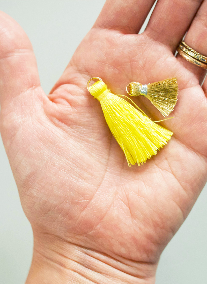 Tassels01_100.jpg