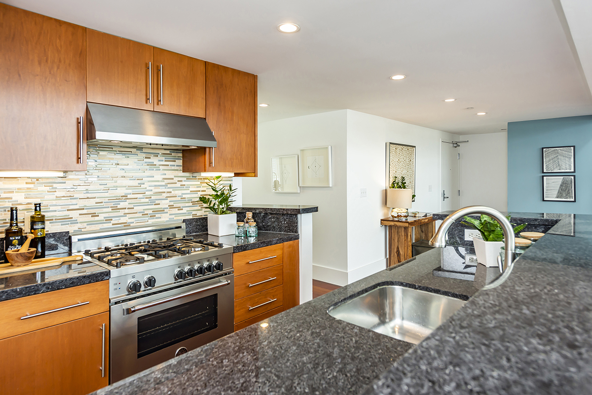 kitchen-3.jpg