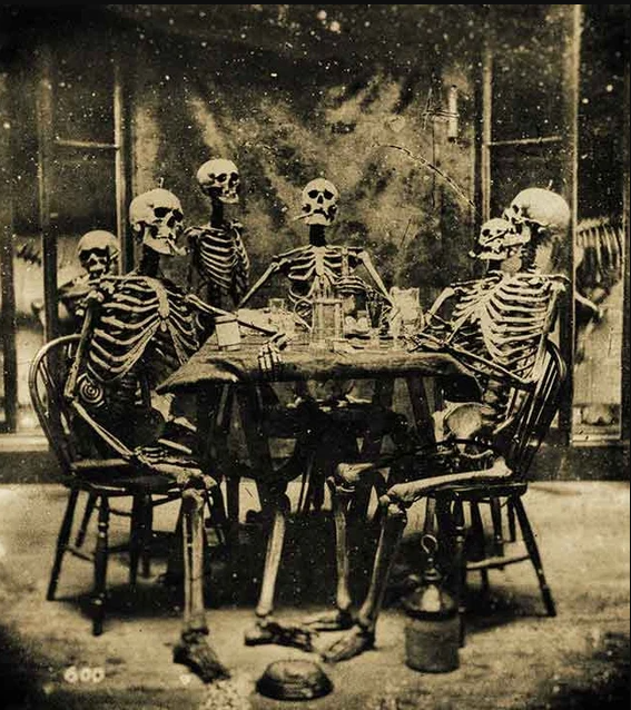 Thirsty Ghouls Party!