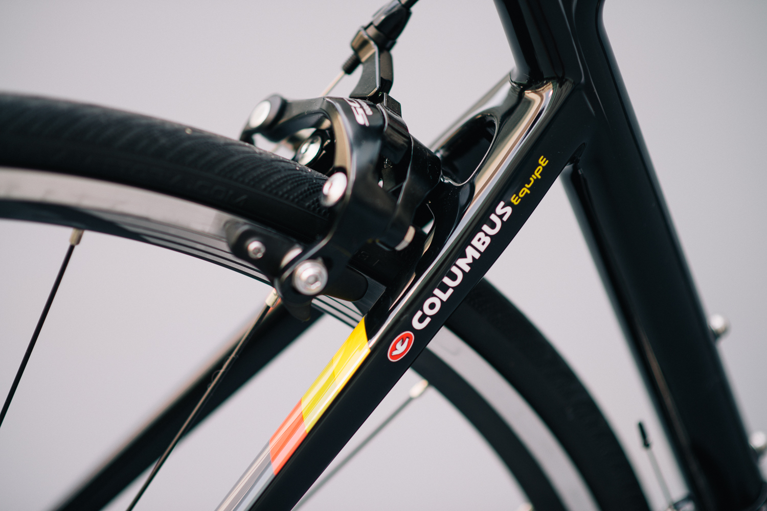 COLUMBUS Carbon Monocoque