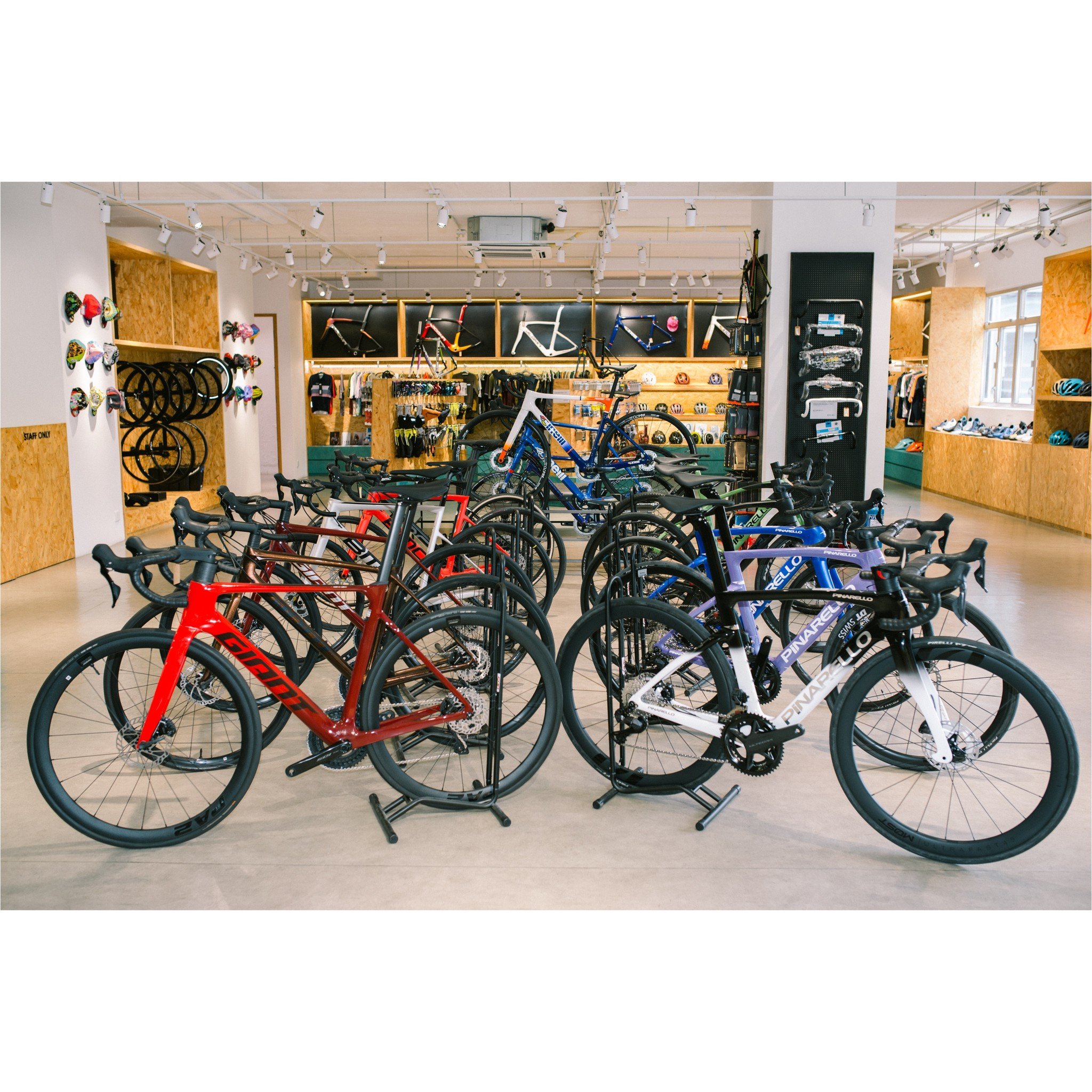 公路單車品牌 BMC, Cinelli, Giant, Pinarello &amp; Trek...等均有代售。
如有興趣，歡迎查詢。
#bmc #cinelli #giant #pinarello #trek #mcbcbike #hkcycling #localbikeshop