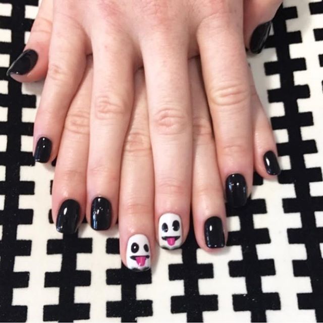 Boo! What Halloween nail designs do you have in mind? 👻