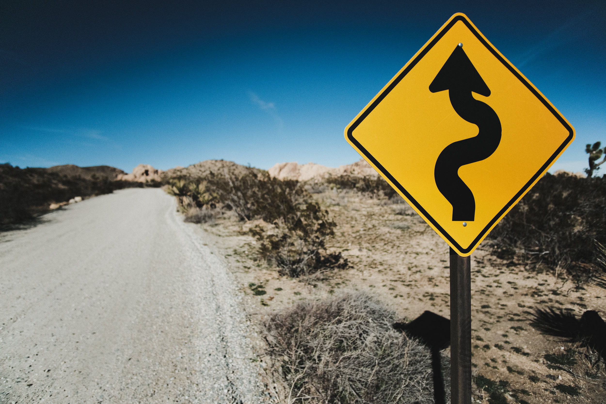Road sign.gif