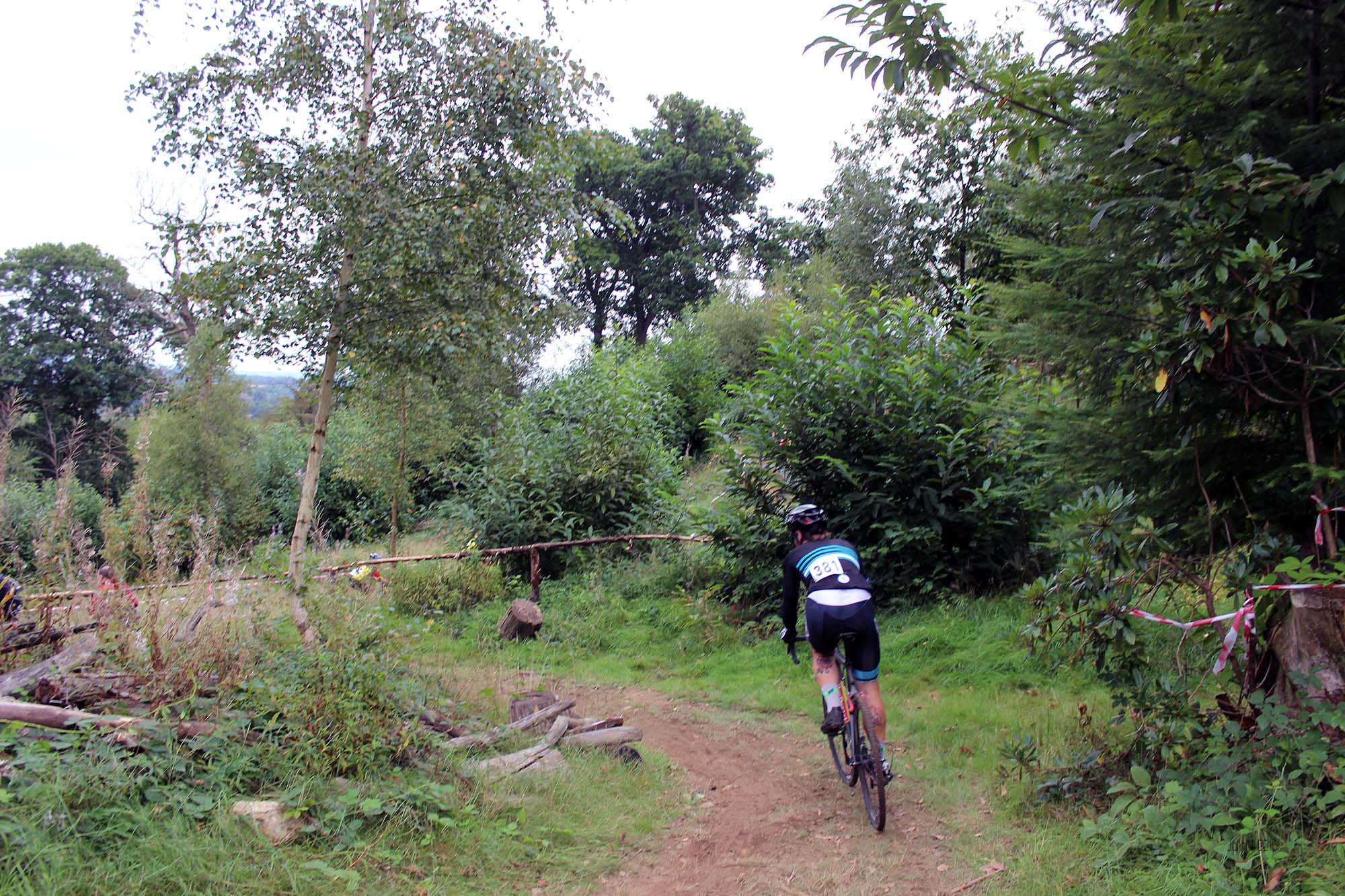 One of the many turns on the descent into the valley. 