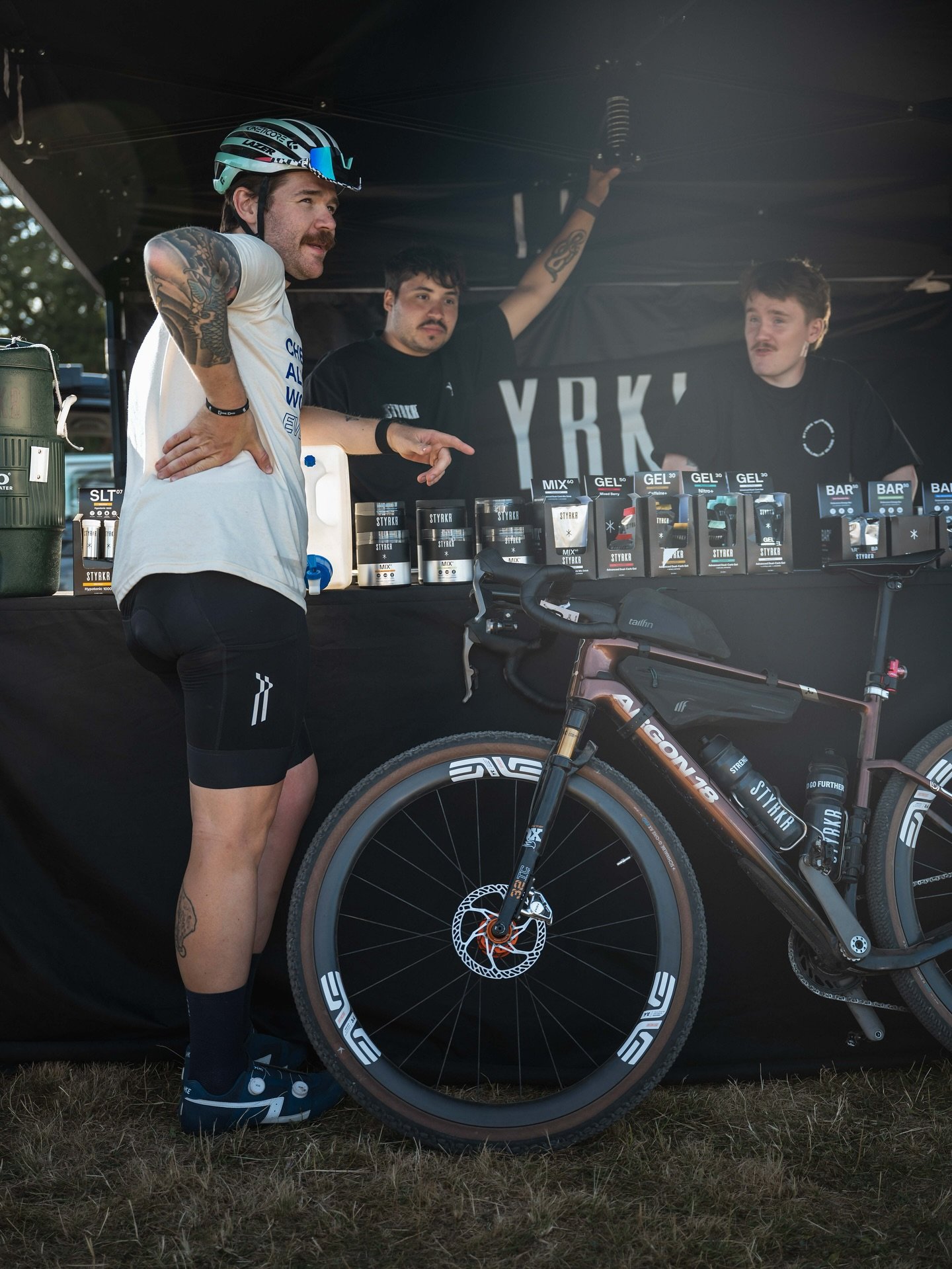@stonecircle.cc over the weekend was a fantastic catch up with friends. Good weather. Good vibes. Looking forward to next year 

📸 @mattbuckleyphoto 
.
.
#stonecircle #envestonecircle #irideenve #schwalbetires #argon18 #argon18darkmatter #gravelcycl