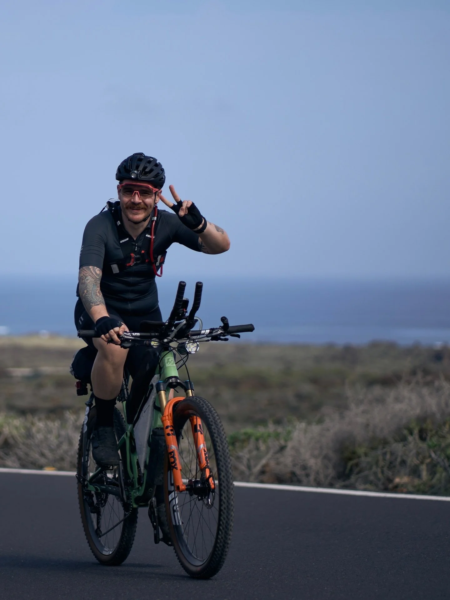 Finally time to say goodbye to the @pivotcycles Mach 4 SL that @saddleback_ltd leant to me to tackle some mountain bike ultras, such as @granguanche.audax trail. I&rsquo;ve absolutely loved riding the green machine but it&rsquo;s gone back as Pivot h