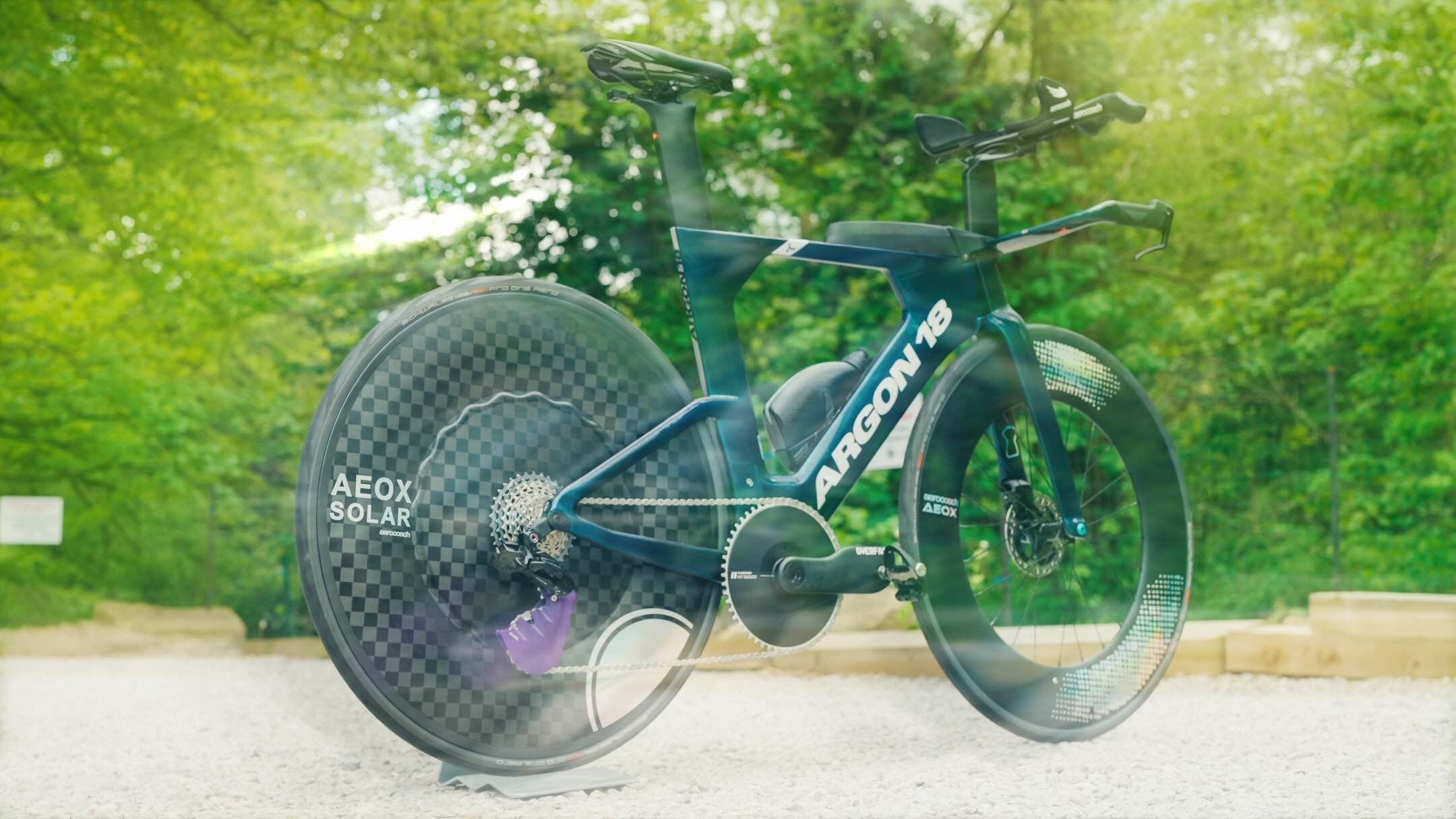Pretty excited to be able to finally share with you my updated @argon18bike E119 TT bike, which is helping me get back into time trialing here in the UK. The one major change has been the introduction of @classified.cc, with @aerocoachuk producing a 
