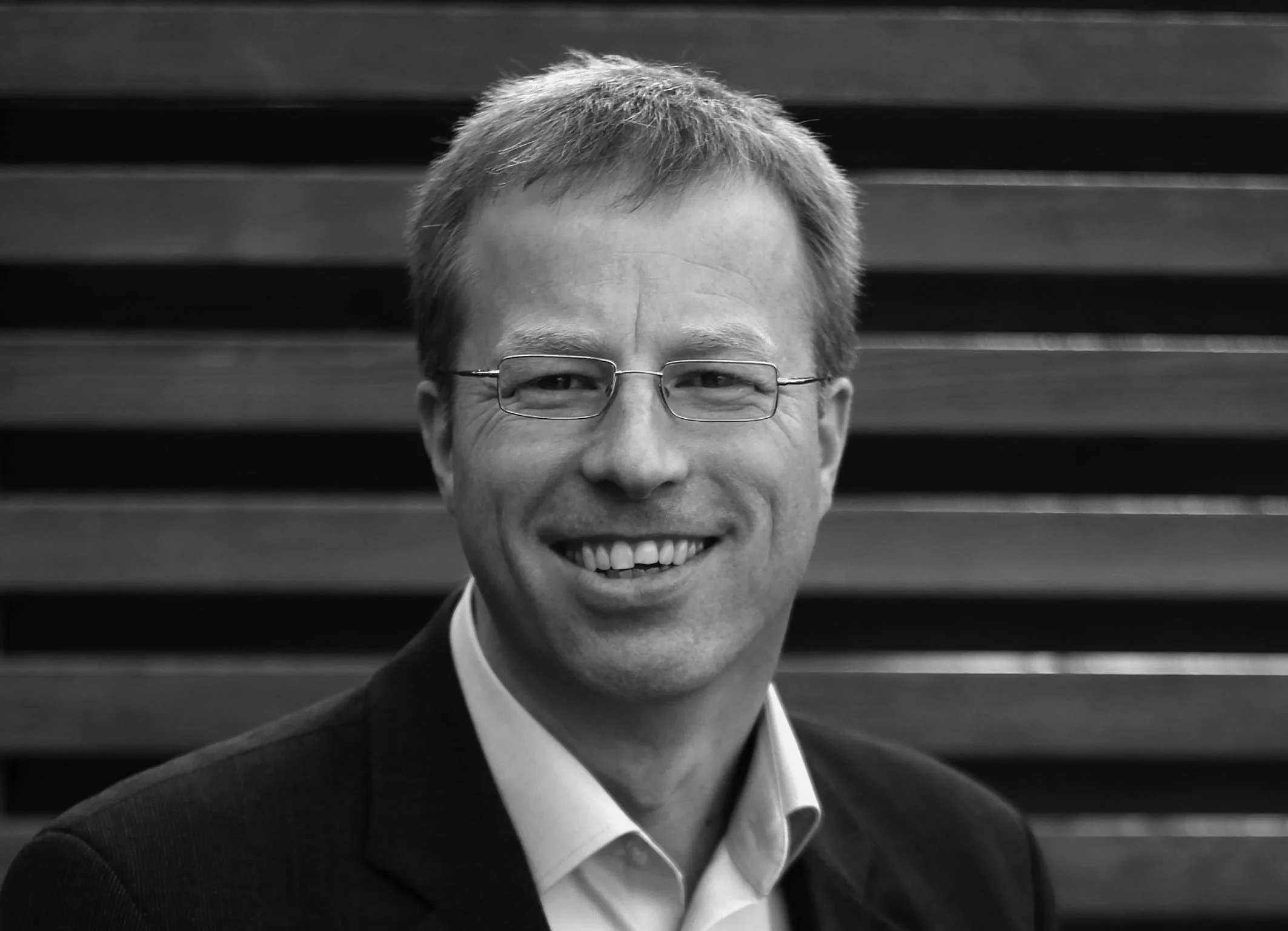 Marcus Weiand ist seit 2013 auf dem Bienenberg teilzeitig als Dozent, Berater und Leiter des Instituts ComPax tätig und freiberuflicher Coach. marcus.weiand{at}bienenberg.ch