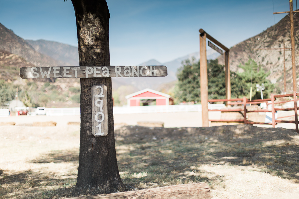 sweet-pea-ranch-outdoor-barn-wedding-puckett-hoverson-101.jpg