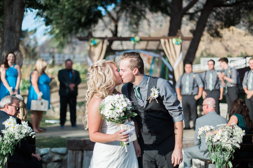 sweet-pea-ranch-outdoor-barn-wedding-puckett-hoverson-159.jpg