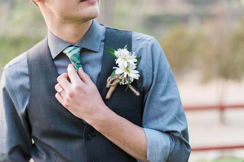 sweet-pea-ranch-outdoor-barn-wedding-puckett-hoverson-196.jpg