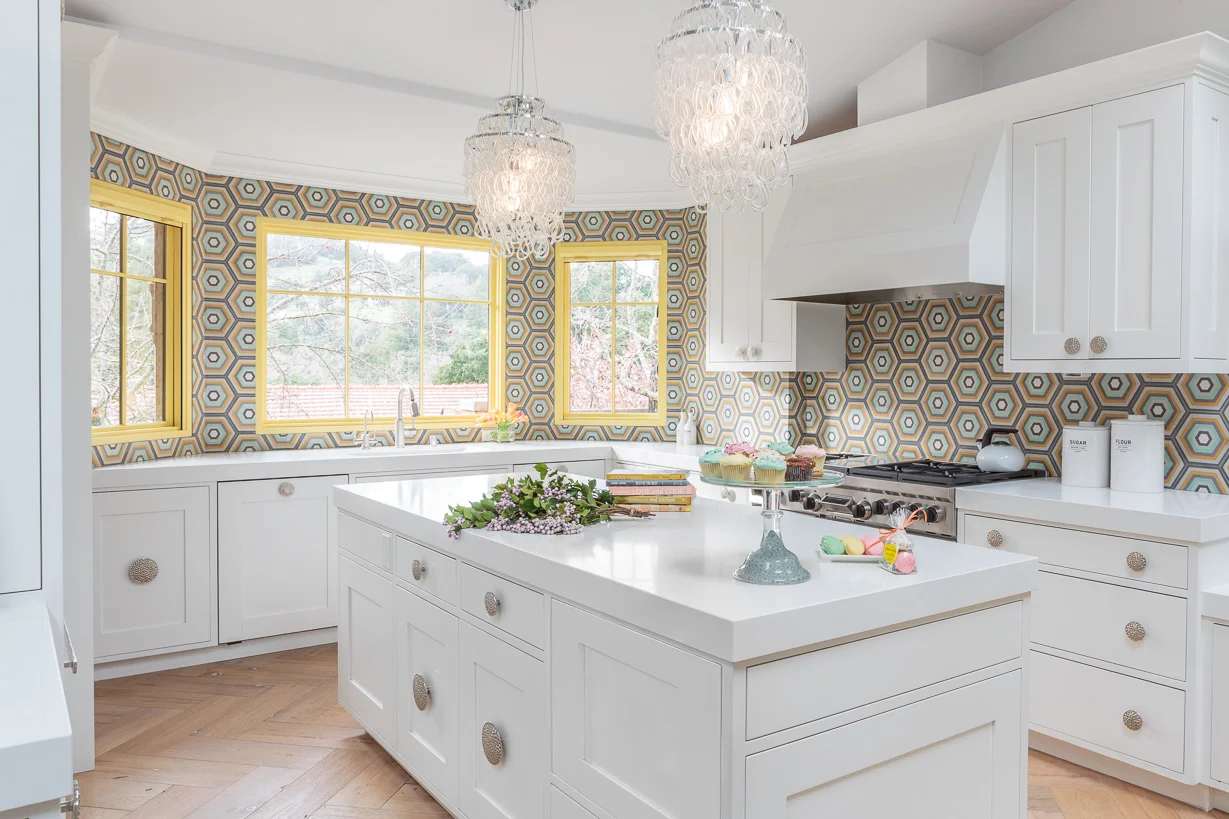 lowengart-fun-kay-kitchen16-02-01a.jpg