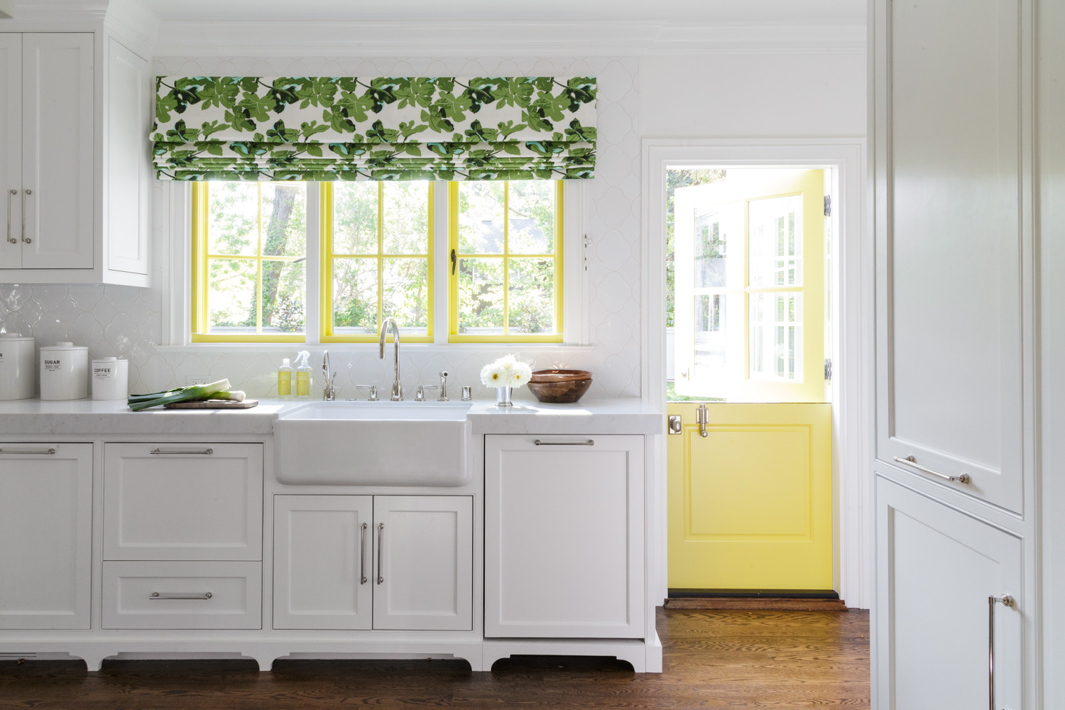 what is the best benjamin paint for kitchen cabinets the best colors to paint your kitchen lowengart interiors what is the best benjamin paint for kitchen cabinets the best colors to paint your kitchen lowengart interiors