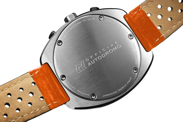 03-Proto_Silver_back-600x400.jpg