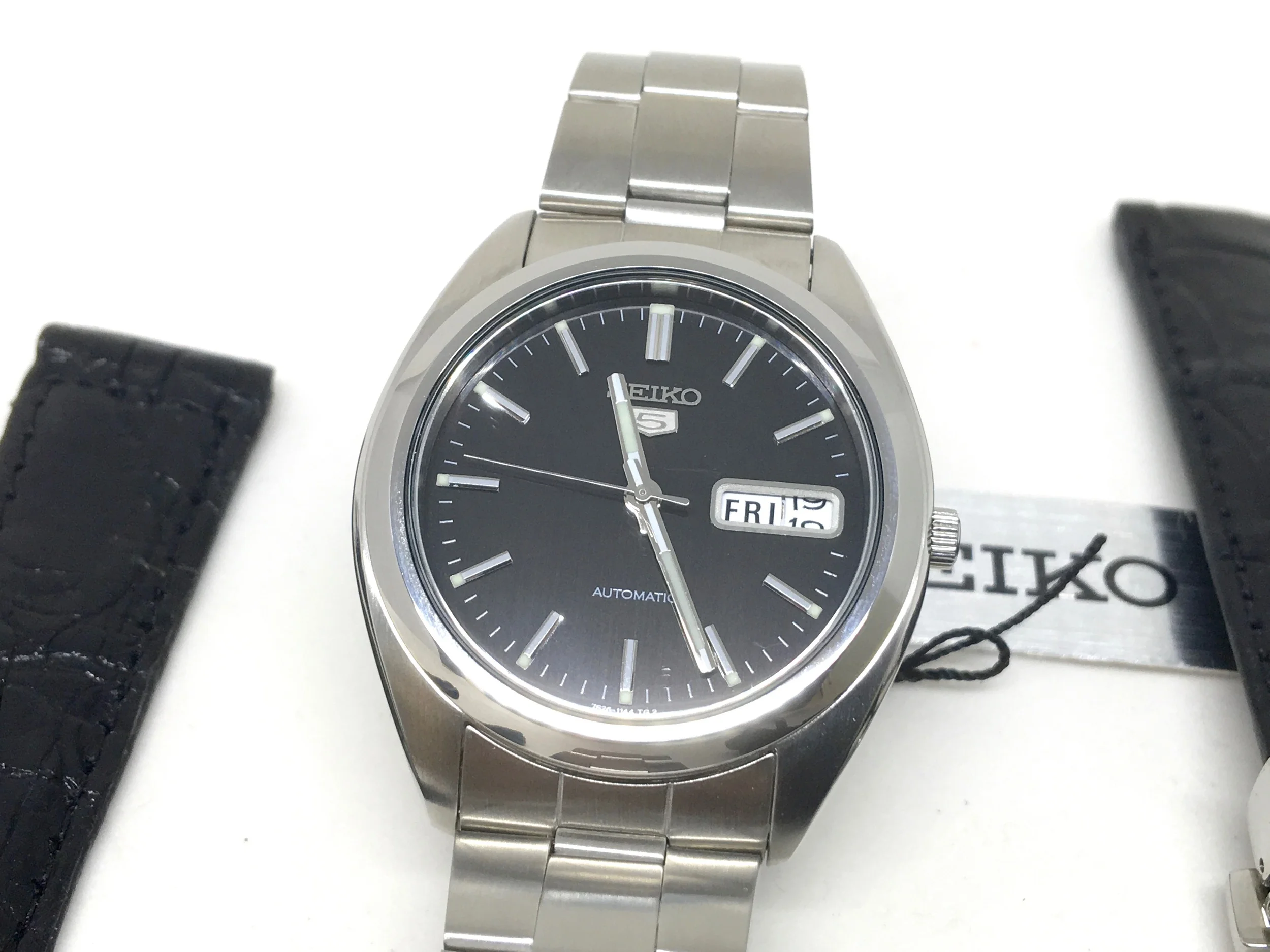 SeikoSNX115K-07.jpg
