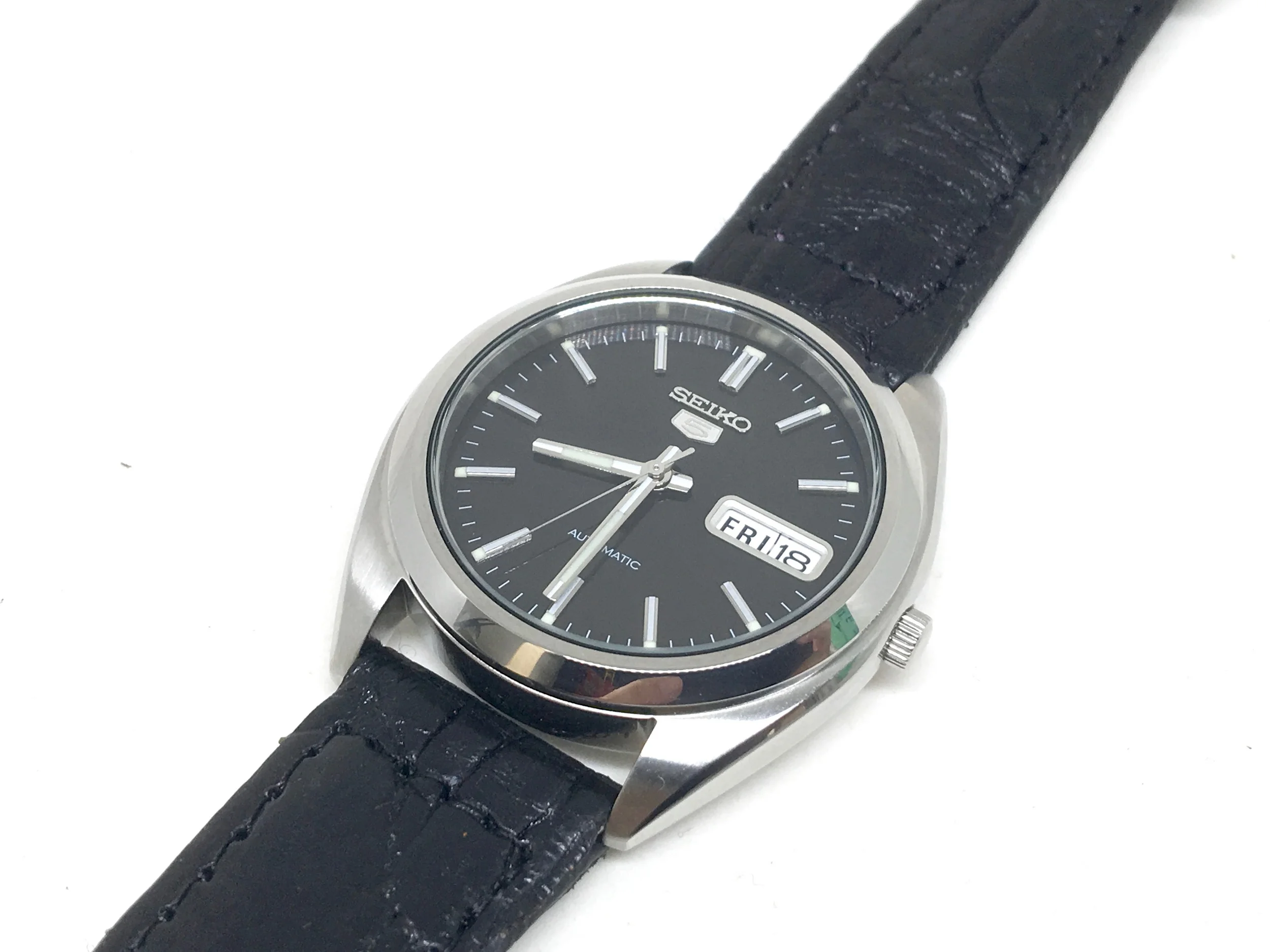 SeikoSNX115K-50.jpg