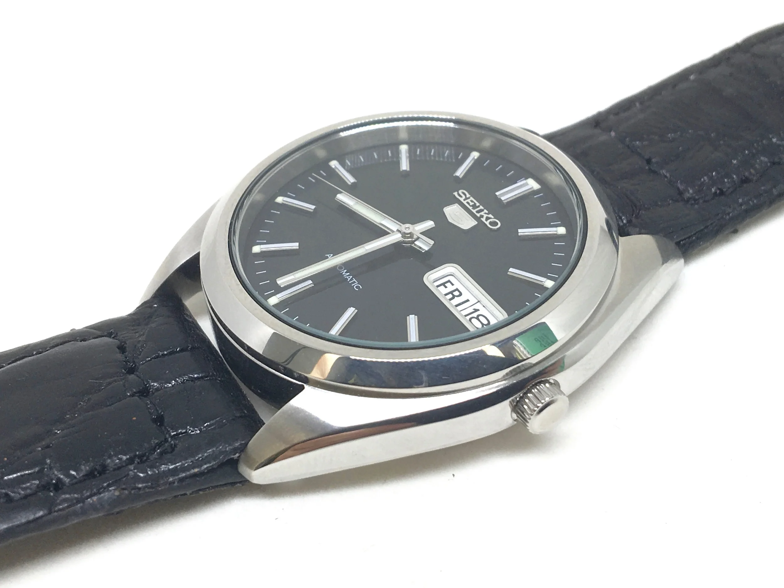 SeikoSNX115K-51.jpg