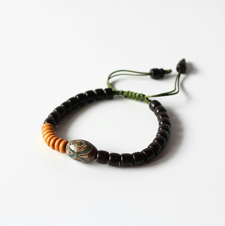 Tibetan Agate Bracelet-01.jpg