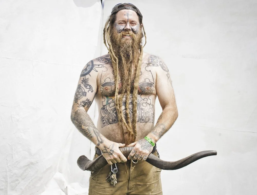 tatto_guy_leaf-web.jpg
