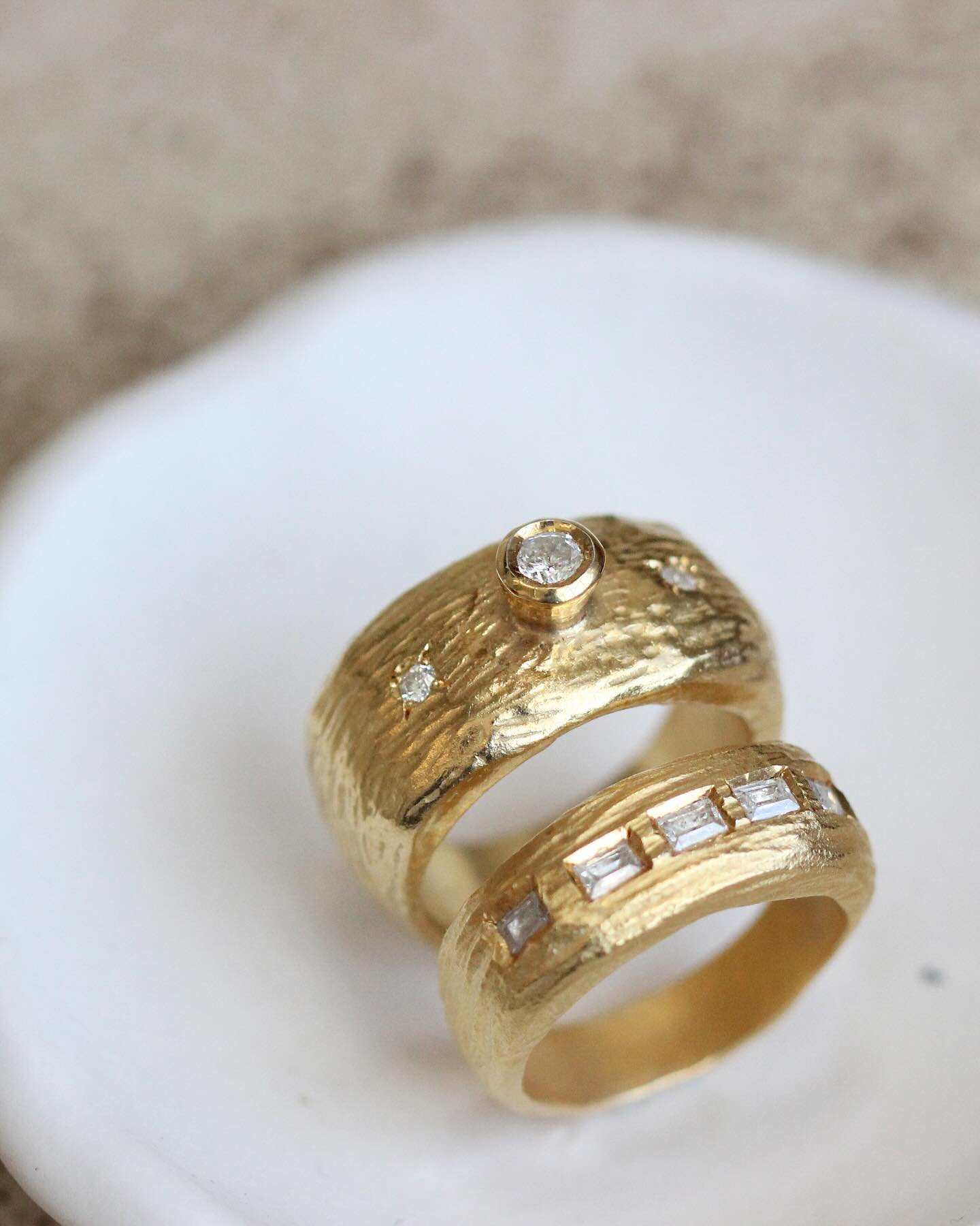 The Diamond Villa ring ft. the Cubist ring is the stack dreams (in my personal opinion 😍💅🏼) 

The the diamond Villa ring is inspired by modernist jewellery along with influences of The Blue Reiter painters, sculpture and modernist jewellery.

And 