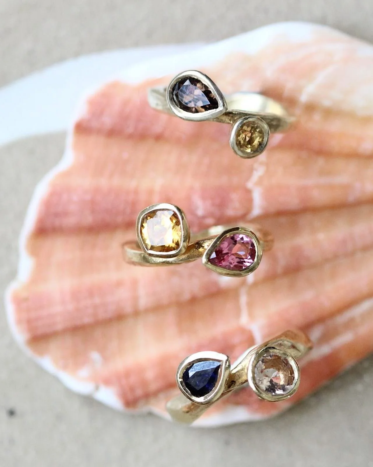 The Wandering Duo ✨ 

Enjoy your sunny weekends 💞