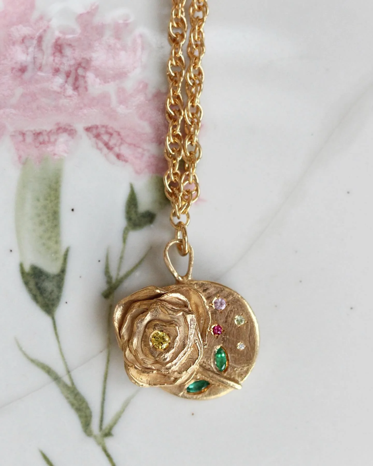 Camilla - the Destiny is in your hands 🌺

One very special gift, one special personal engraving and one literally tear jerking message gahhhh 🥹💞✨🫶