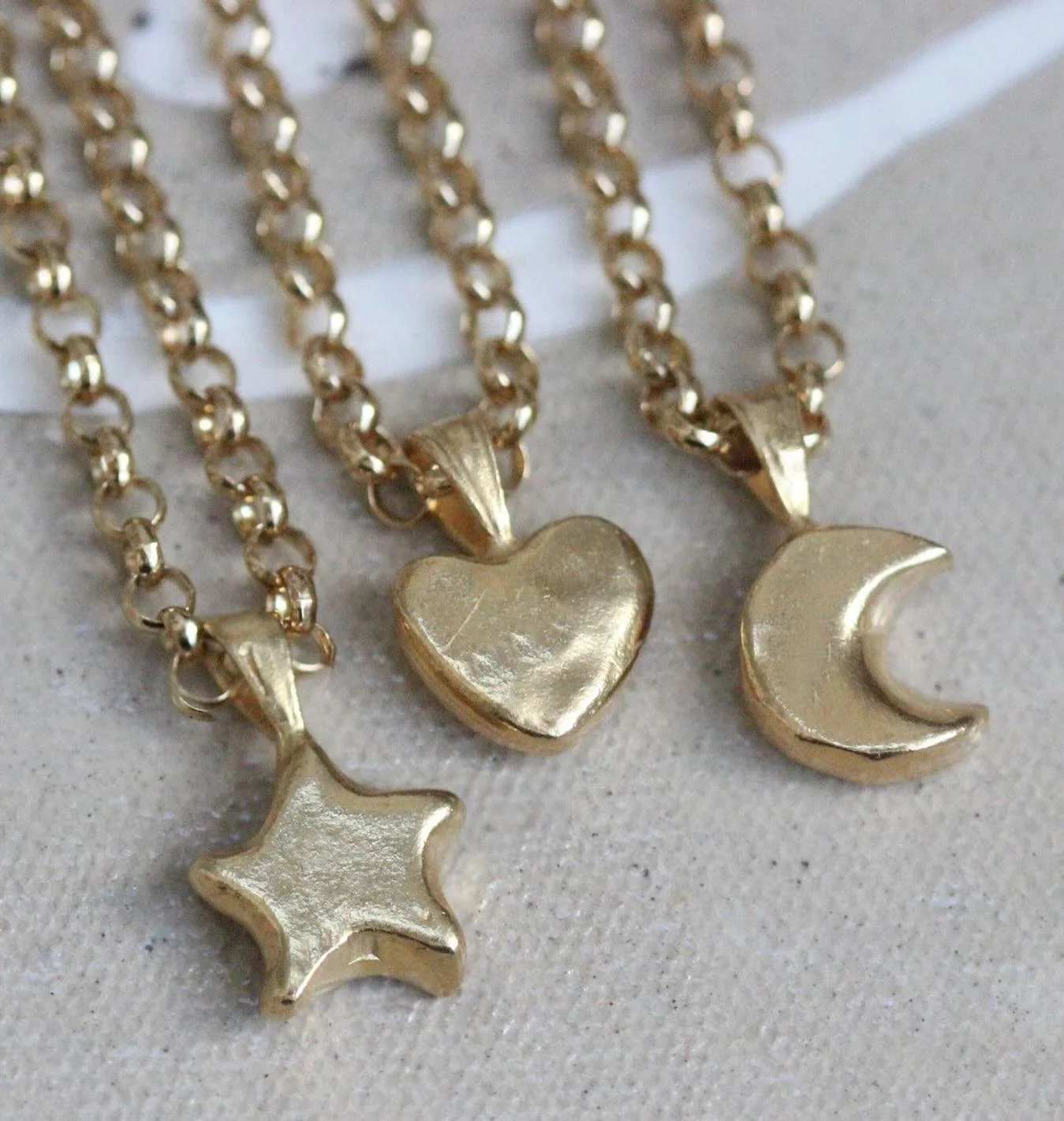 One of each puffy remaining that can be shipping in time for Xmas 💞 If you&rsquo;d like stones or engraving it&rsquo;ll be ready in January ✨