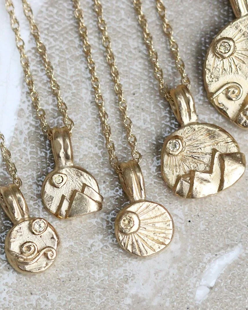 Blue Sky collection restock 🌄

🌞🏔️🌤️🌅