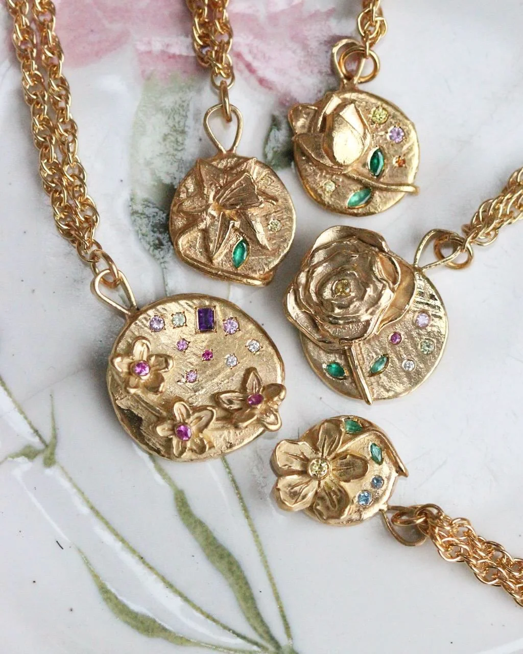 Valentines Day is approaching - these are perfect for the one you love (friend, lover or otherwise) 💘 All ready to be shipped. 

From the collection, &lsquo;A Flower Blossoms for its own joy&rsquo; - Oscar Wilde.

I called this collection &lsquo;A F