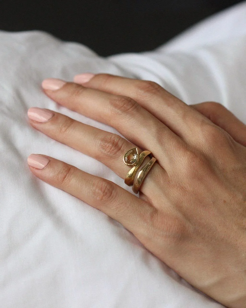 I mostly do bespoke engagement rings these days, but I make a few pieces for stock here and there, usually if I find a stone I love and know how I&rsquo;d like to use it. So it always feels extra special when one of these pieces finds a new home 💘 
