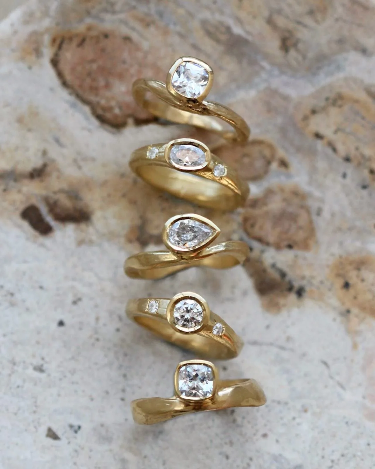 Sunglasses ON 😎 because I have NEW samples of some of the pieces you guys have been loving. It was about time I had some more variations of diamond pieces for you to try on, and they&rsquo;re ready! 💎💍💎

To make an appointment at the studio head 