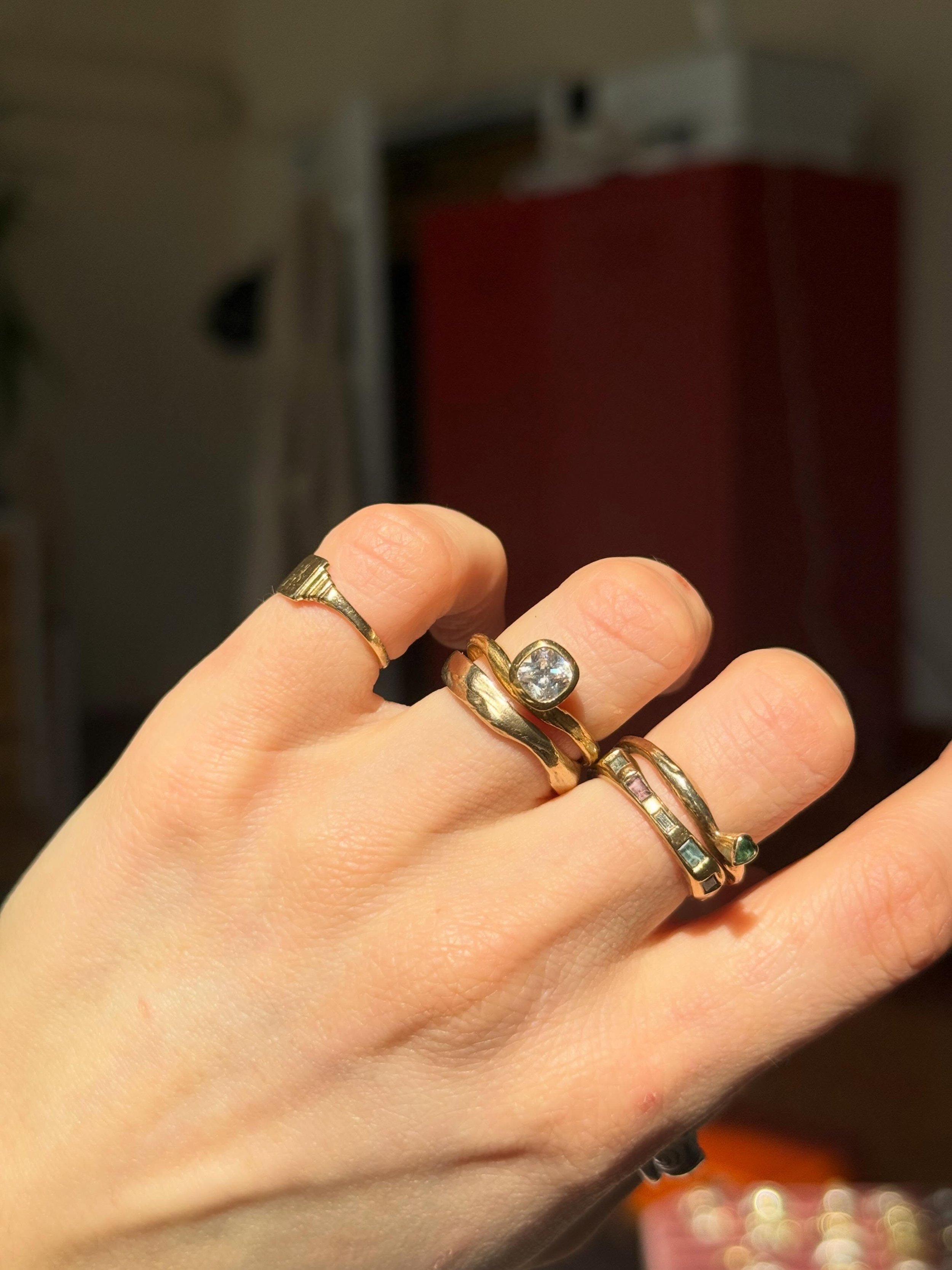 Dream stacks ✨🌟💫

Drop me an email for more info or to make an appointment at the studio to try pieces in person 💍