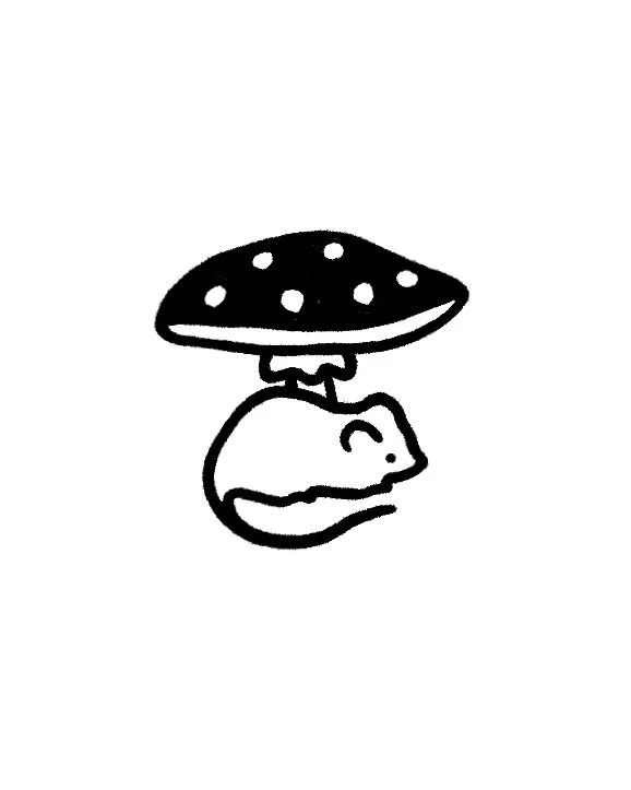 MOUSE UNDER MUSHROOM