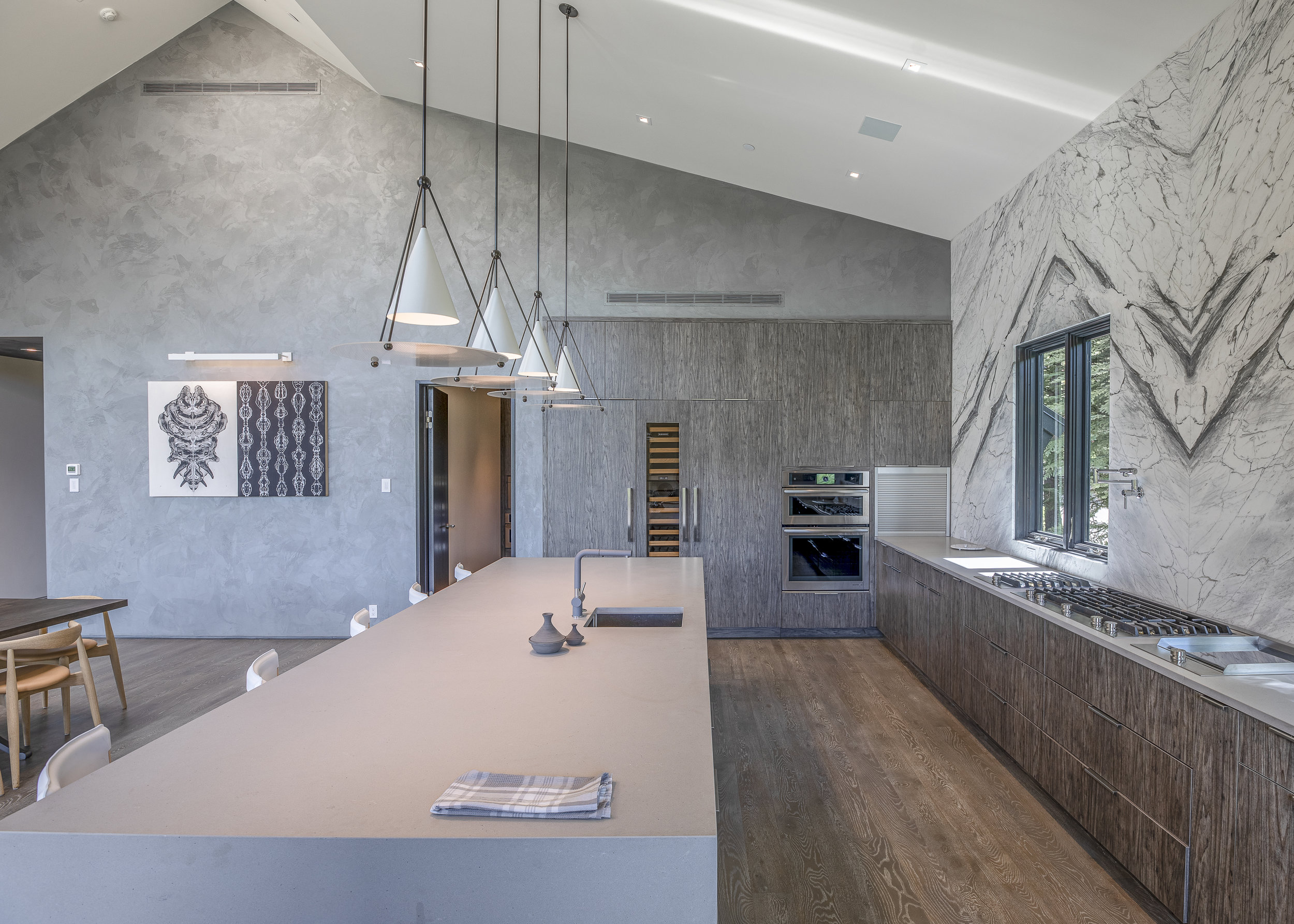 Kitchen Island 2.jpg
