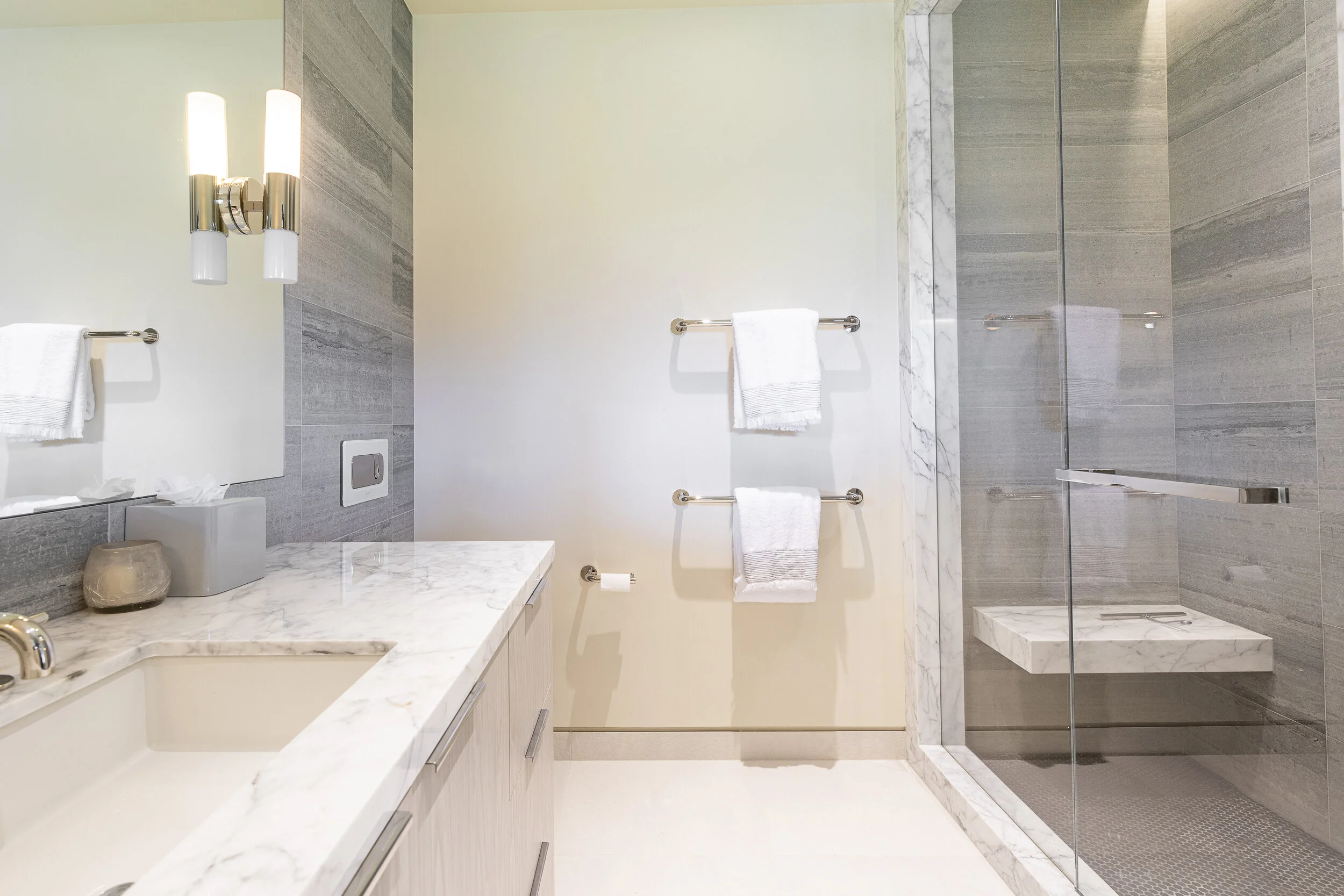 Bedroom 3 Bath 2.jpg