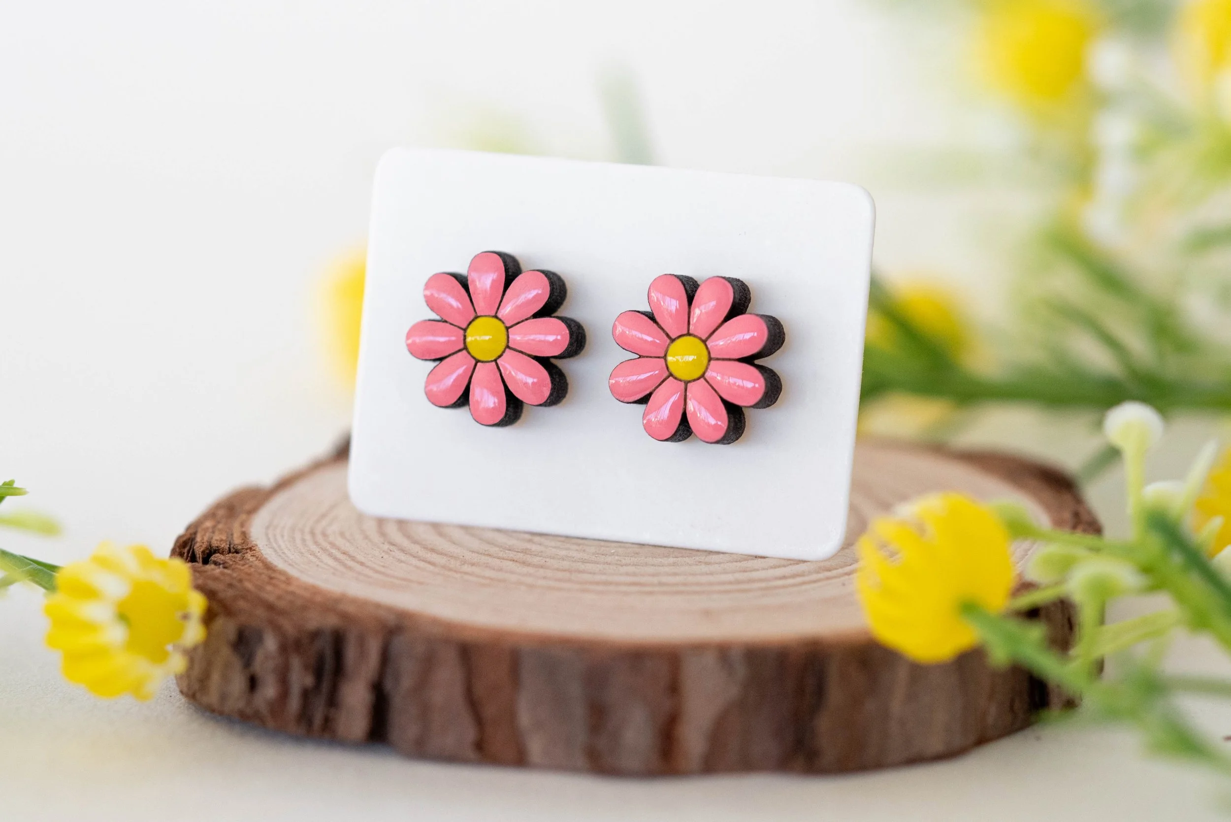 Pink Daisy Stud Earring 3.jpg