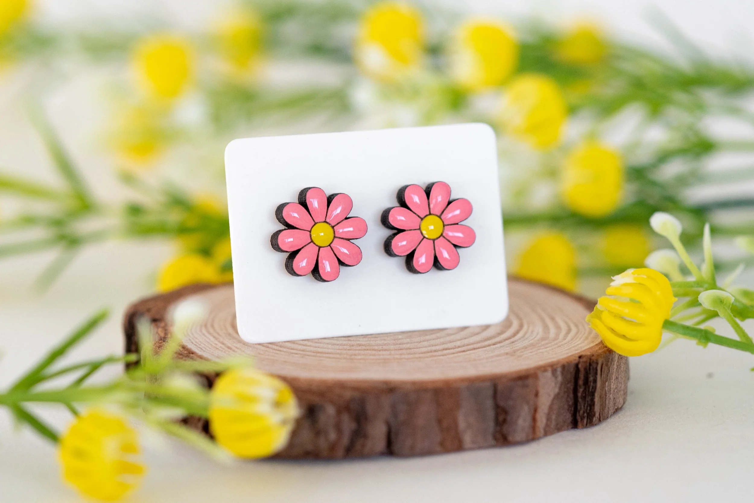 Pink Daisy Stud Earring 2.jpg