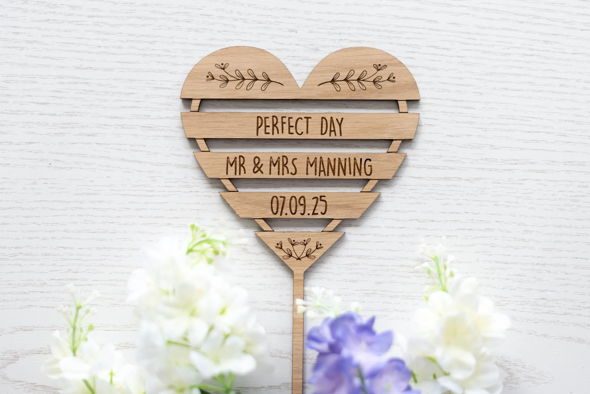 Pallet Cake Topper Mr & Mrs Manning 1.jpg