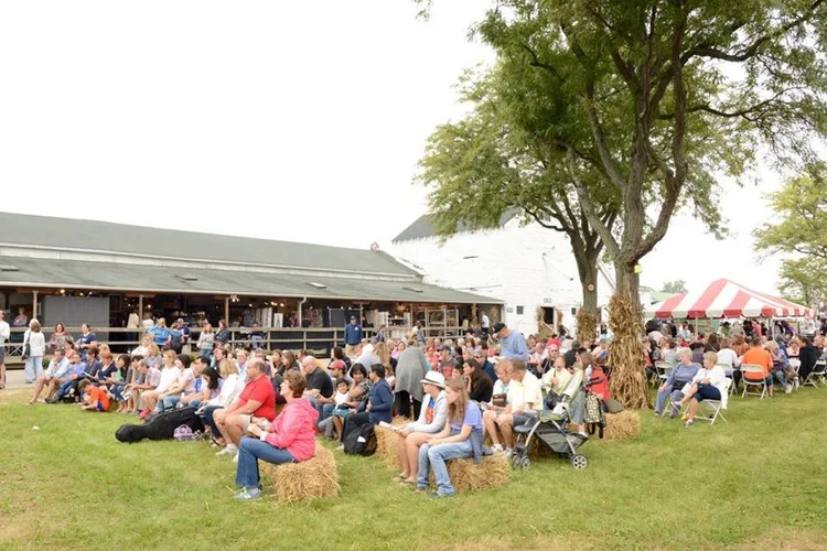 2022 Barrington Art in the Barn Barrington, IL