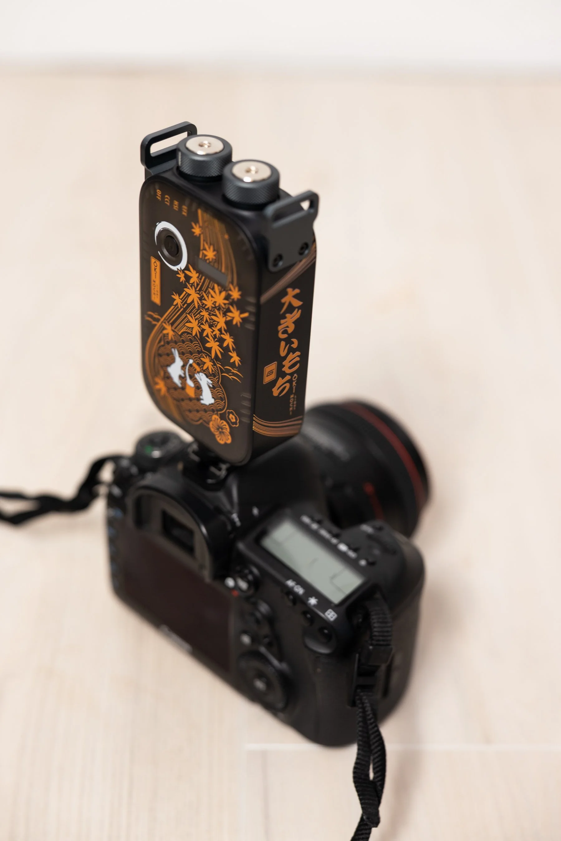 oki mochi light review best on camera travel light for photography and videography-4.jpg