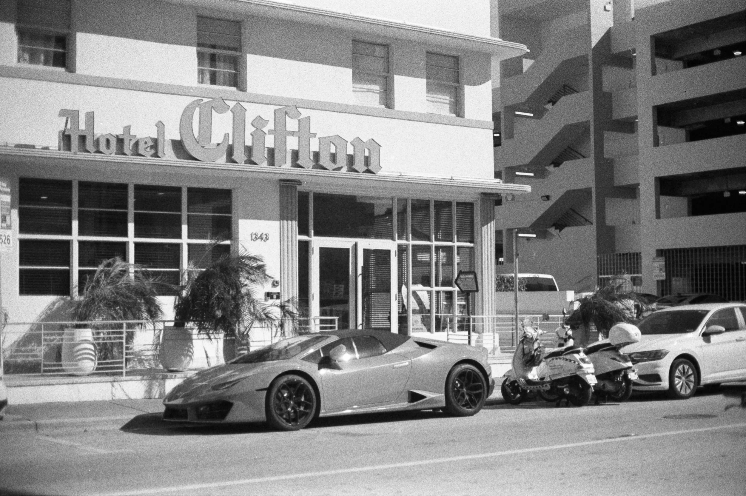 nikonfe2-berlin400-35mm-26.jpg