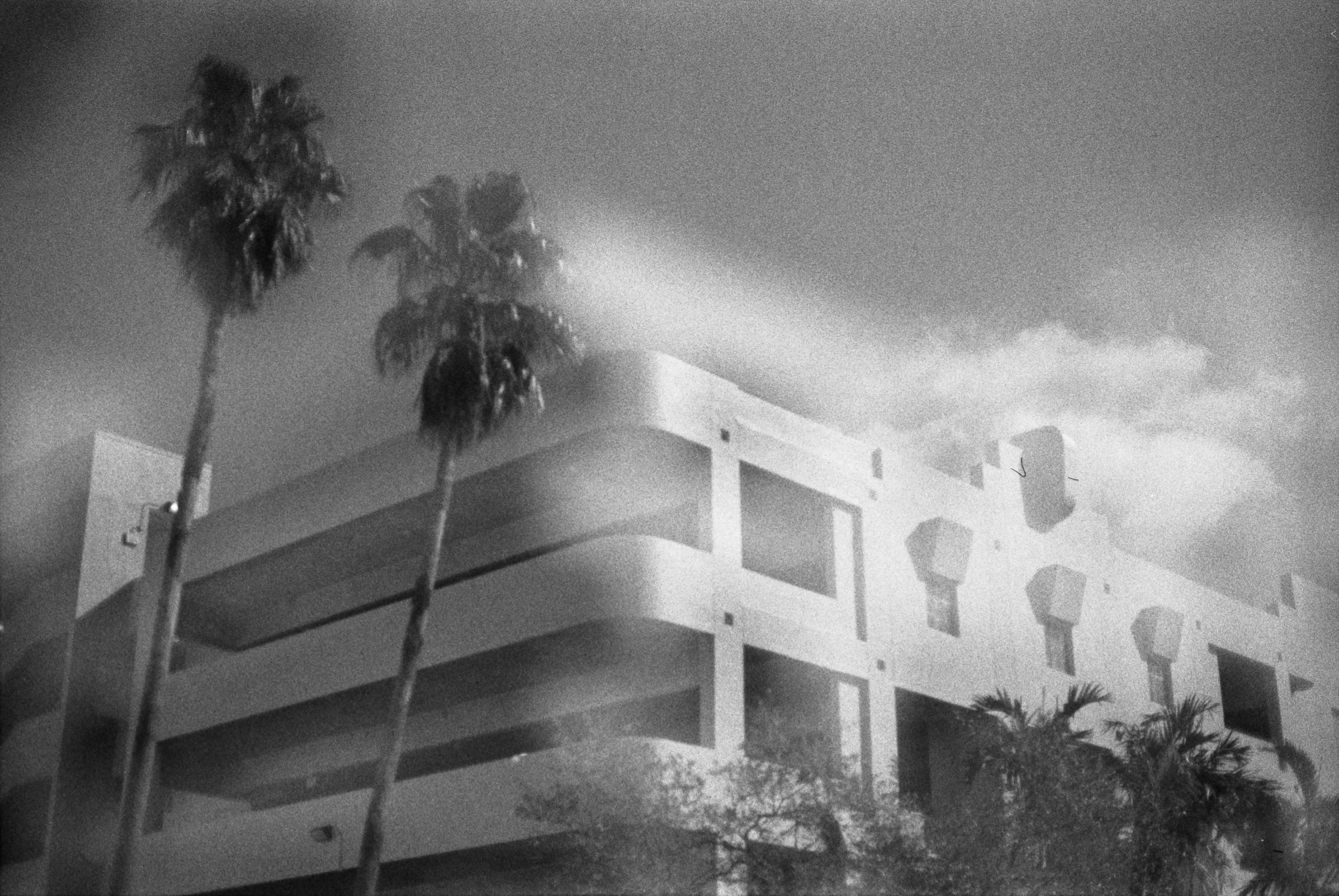 nikonfe2-berlin400-35mm-29.jpg