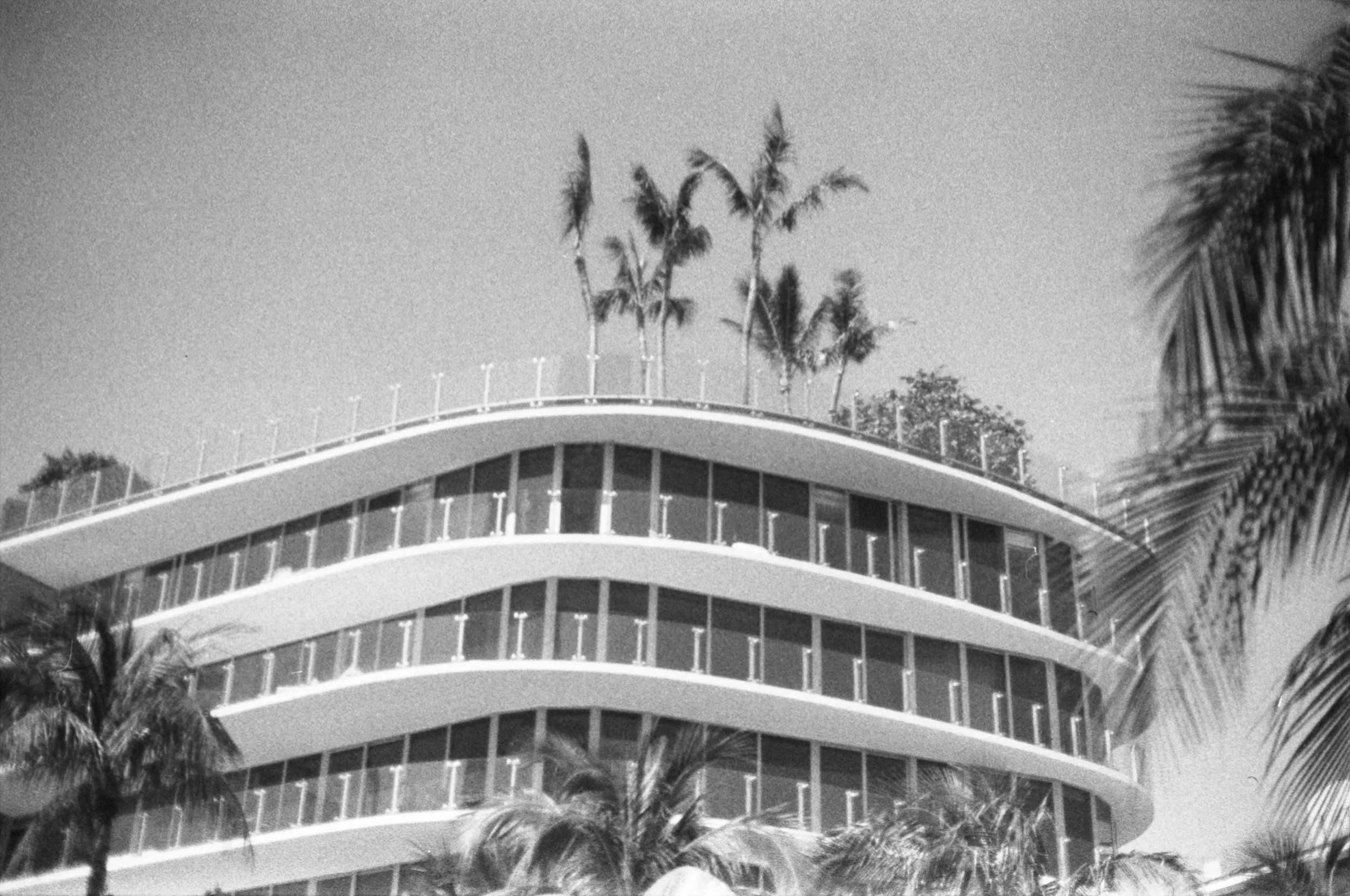 nikonfe2-berlin400-35mm-33.jpg