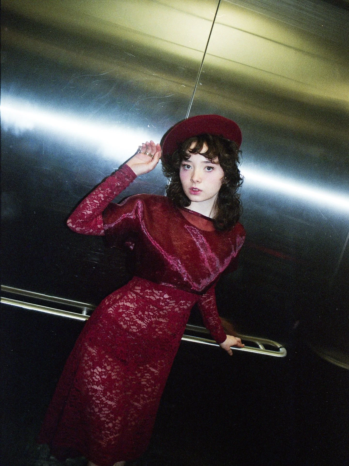 new dream team unlocked 🥀🥀🥀

elevator and bookshelf moments on 35 mm film with @harukoshines for @follypdx // hair and makeup by @christinacarlssonzhuzh 

#filmphotography #35mm #pdx #pdxphotographer #art #filmisnotdead #filmphotographic #filmfore