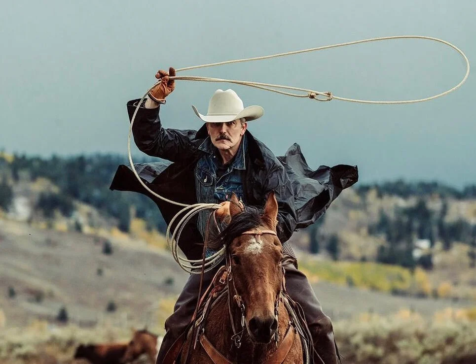 That look you give when your buddy is trying to eat the last piece of Cattleman' Cut. Yee-haw! 🥩🤠 #CattlemanUp | 📸: @dirtlord